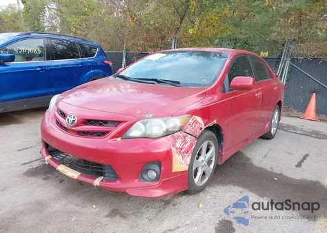 2011 Toyota Corolla S z USA, uszkodzony, nr VIN 2T1BU4EE4BC681944